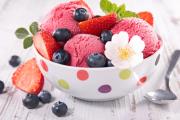 冰淇淋,甜食,水果草莓桌面壁纸